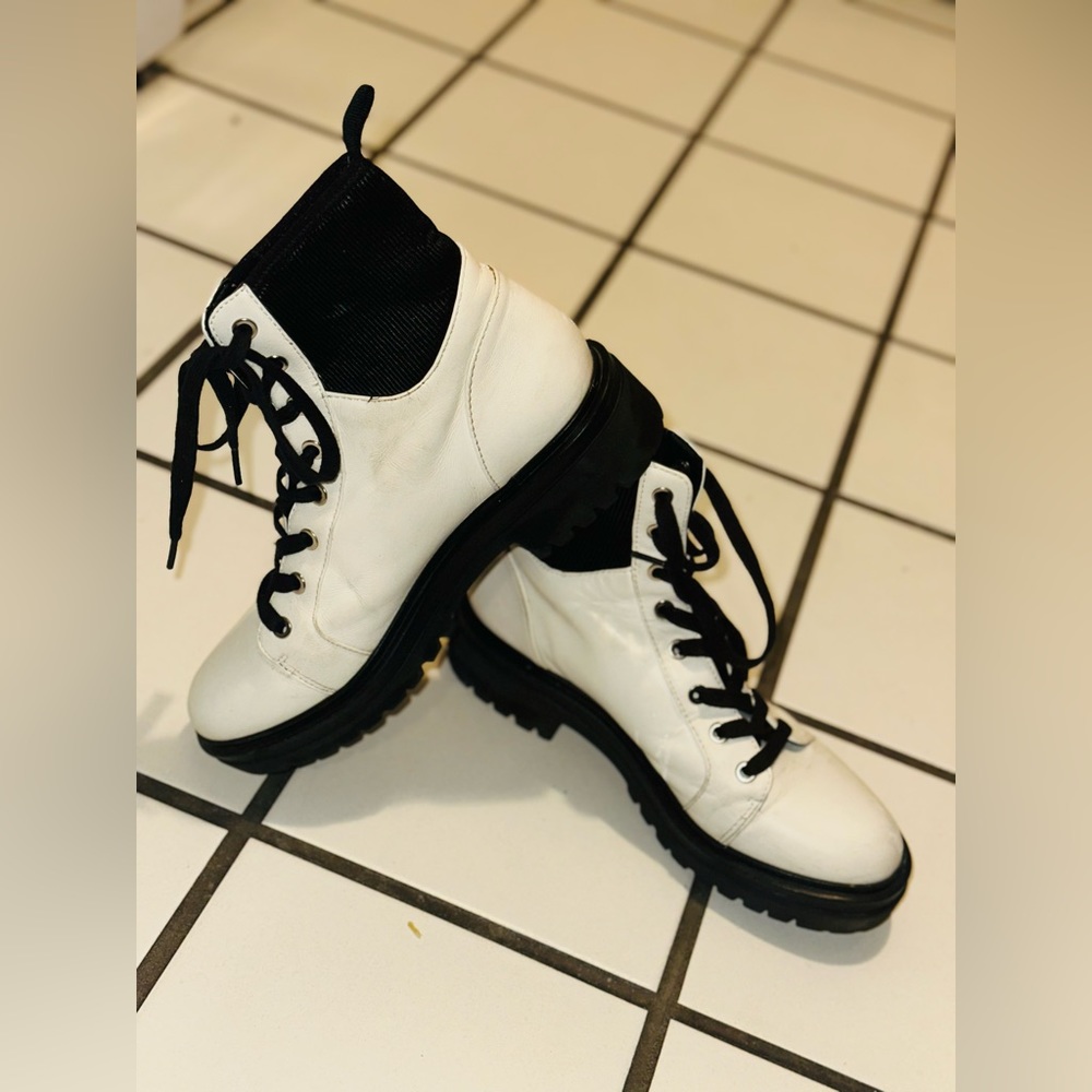 🤍KENNETH COLE white leather boots - Picture 5 of 14